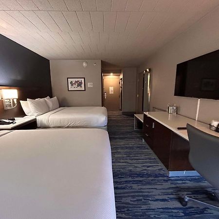 Skyline Hotel Detroit Airport, Surestay Collection By Best Western Romulus Exterior photo