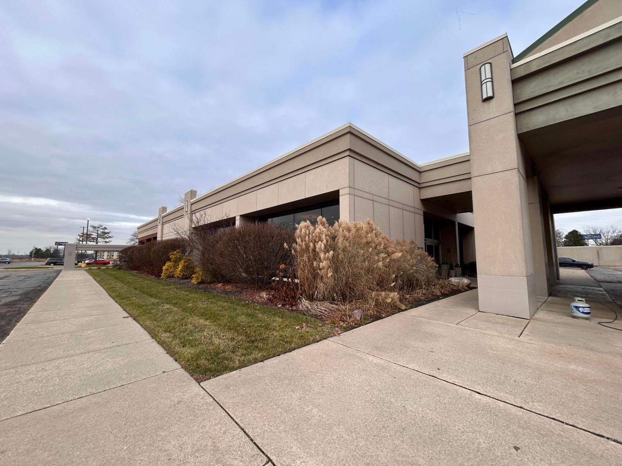 Skyline Hotel Detroit Airport, Surestay Collection By Best Western Romulus Exterior photo