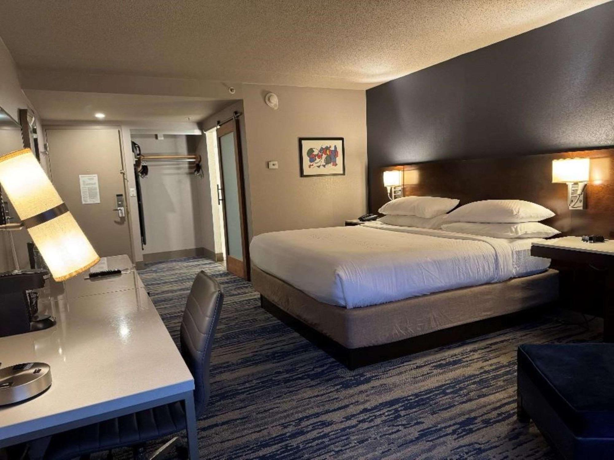 Skyline Hotel Detroit Airport, Surestay Collection By Best Western Romulus Exterior photo